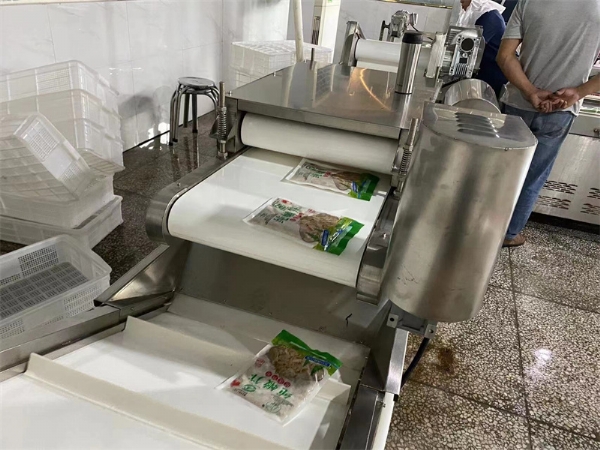 軟包裝袋整形機(jī)設(shè)備