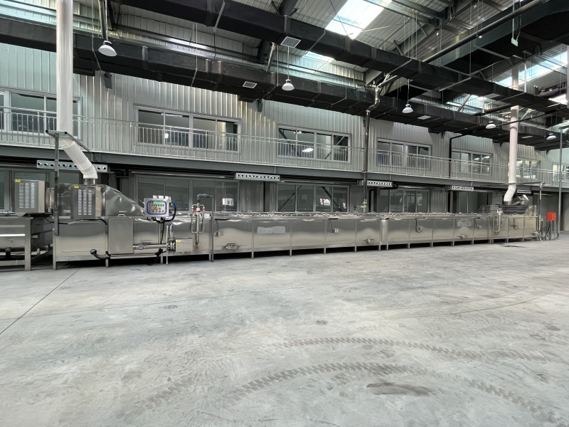 東北新民酸菜傳送分揀臺(tái)巴氏殺 菌流水線